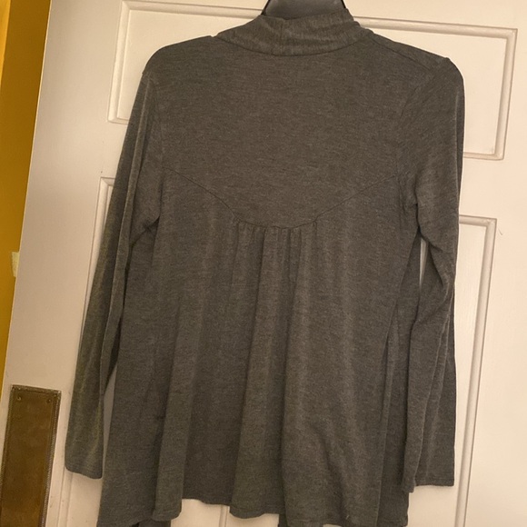 Prospect Blvd Gray Cardigan size M - Picture 2 of 4